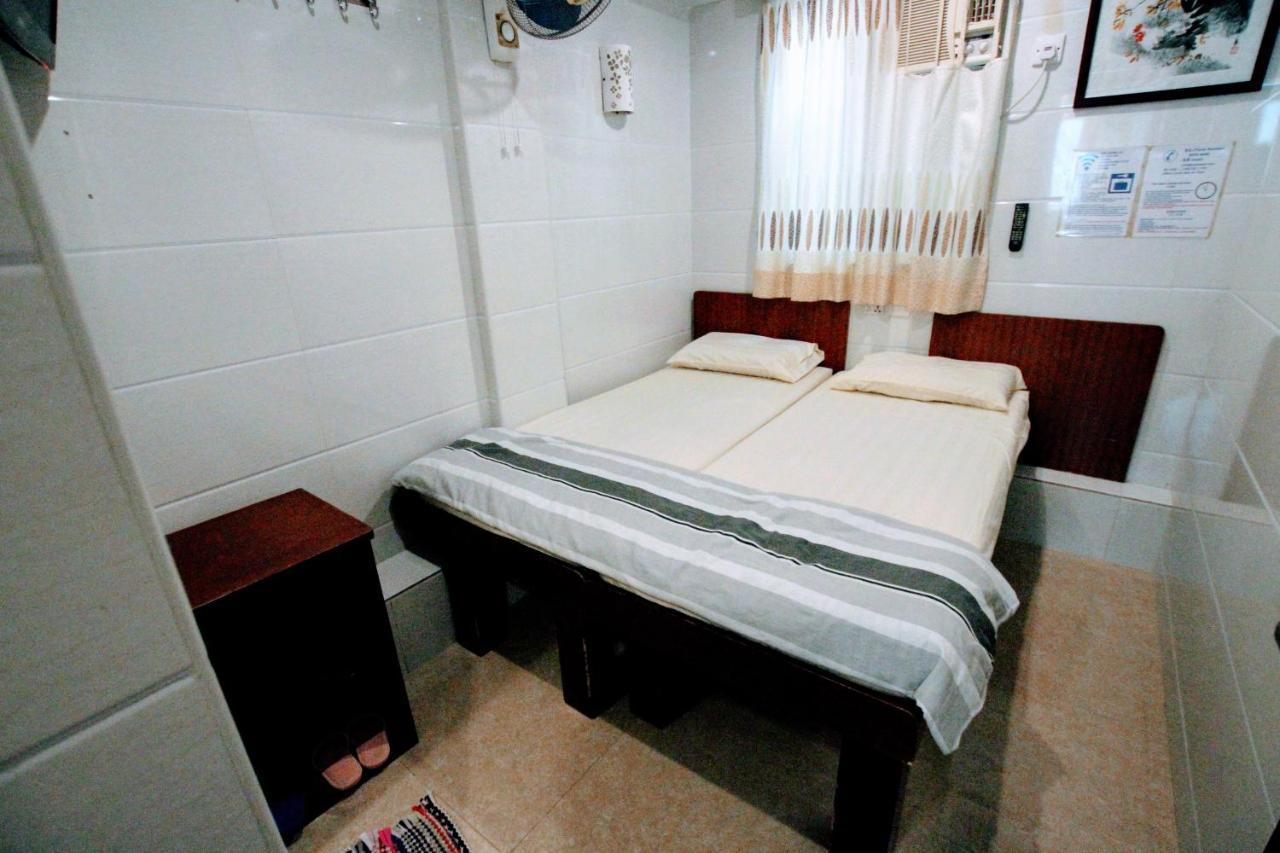 Tai Wah Hostel Гонконг Экстерьер фото