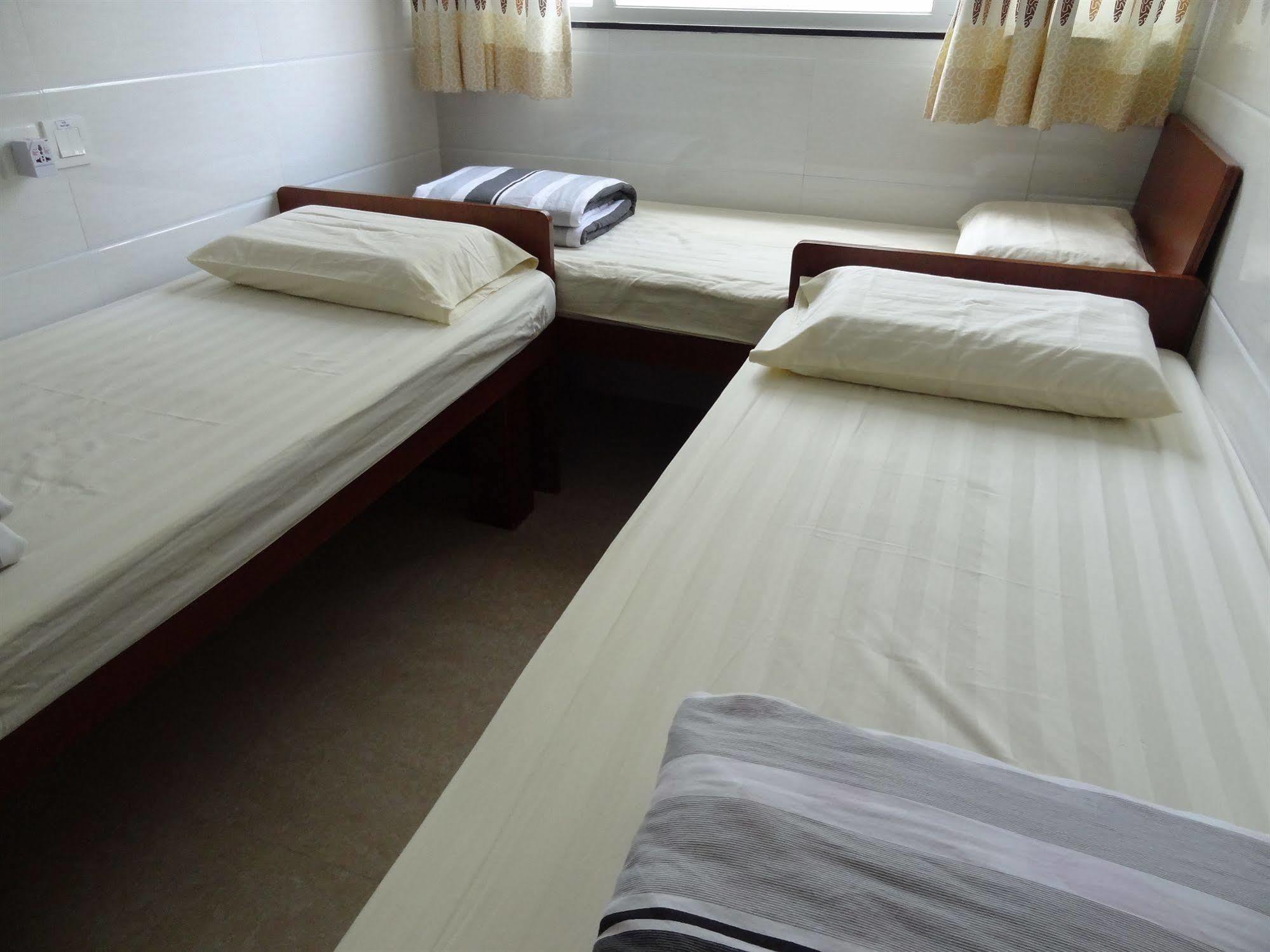 Tai Wah Hostel Гонконг Экстерьер фото